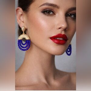 Rhinestone and beads earrings